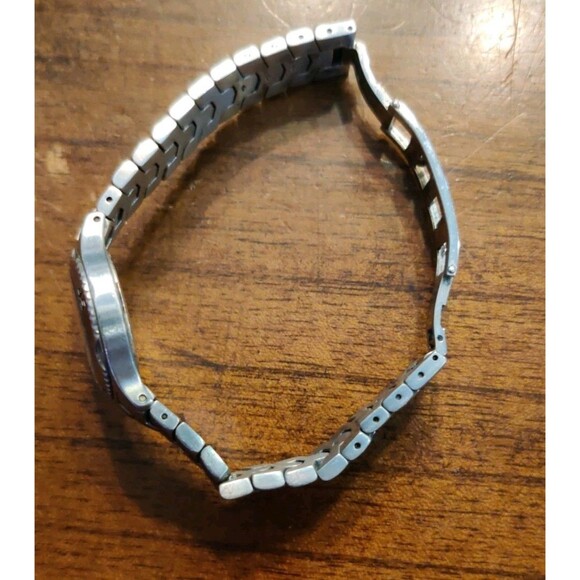 ESQ Swiss Women's Watch E5082 Stainless Steel Quartz  As Is Not Working - Picture 4 of 8